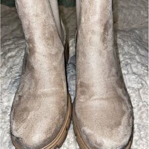 Soda Beige Ankle Booties